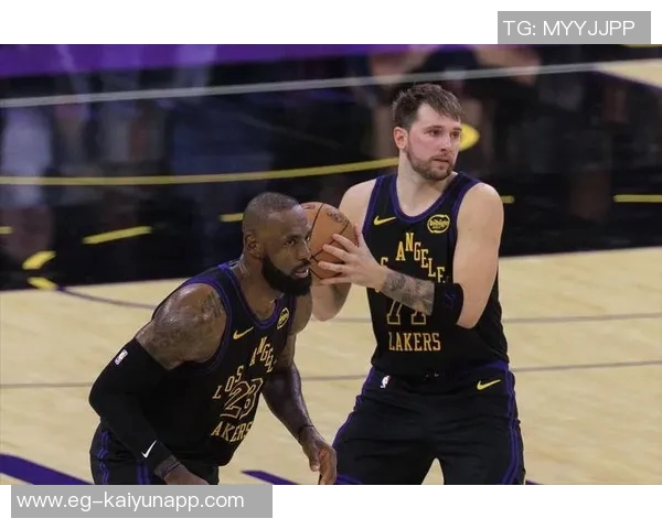 东契奇单打无解湖人防守漏洞显现后场短板依旧难以弥补