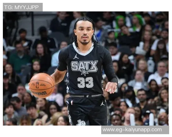 特雷琼斯全场无失误创队史新纪录助攻与得分双双突破20大关 特雷琼斯全场无失误创队史新纪录助攻与得分双双突破20大关